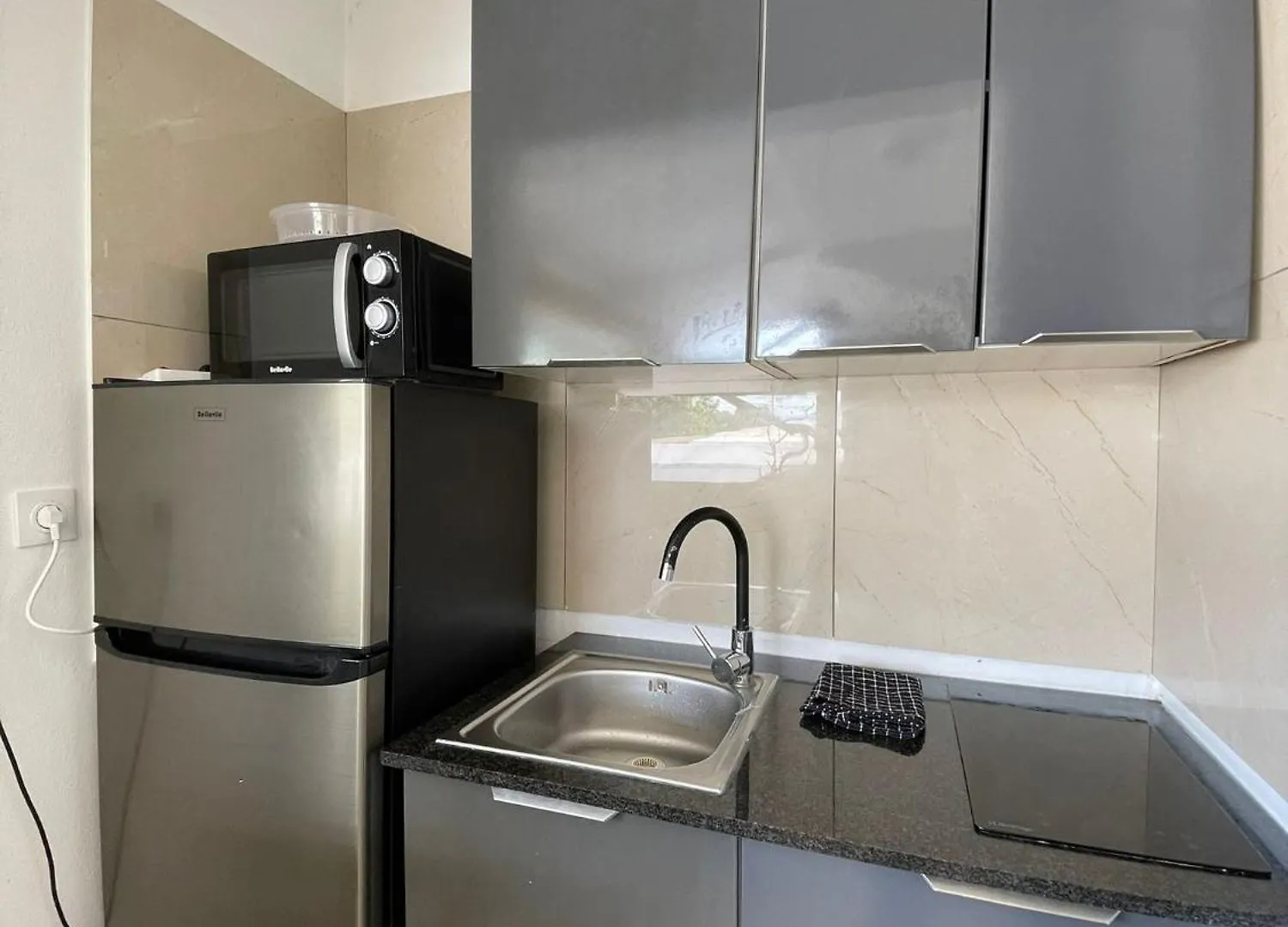 Apartment Charmant Appartement Avec Piscine A Deux Pas De La Plage Saint-Francois